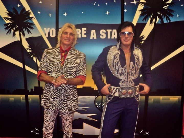 St_Louis_16_Sep_2011_Elvis_Lucy_Rod_005.jpegNearly Rod Pictures