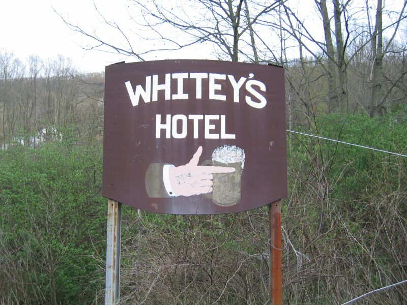 WhiteysHotel025.jpg24 APR 2004 - Whitey''s Hotel