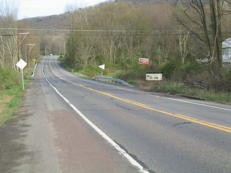 WhiteysHotel028.jpg24 APR 2004 - Whitey''s Hotel