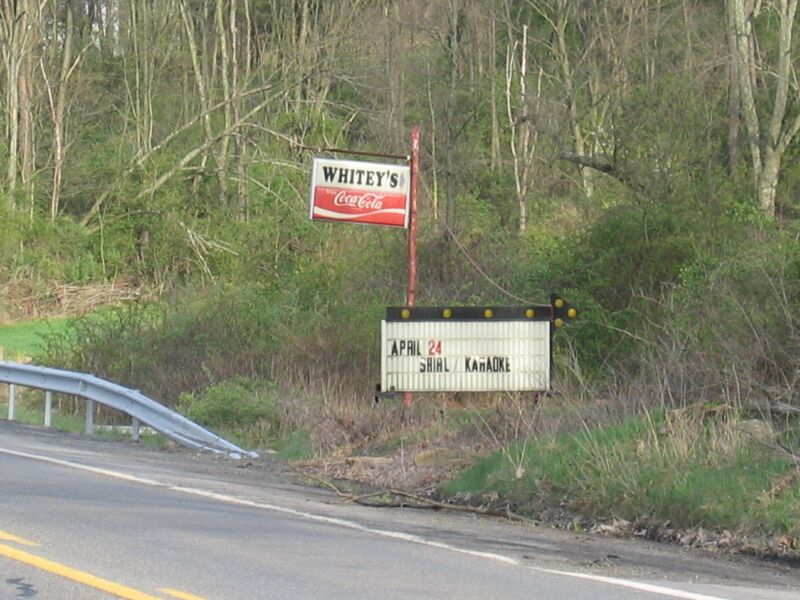 WhiteysHotel029.jpg24 APR 2004 - Whitey''s Hotel