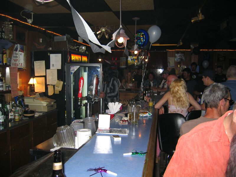 WhiteysHotel051.jpg24 APR 2004 - Whitey''s Hotel