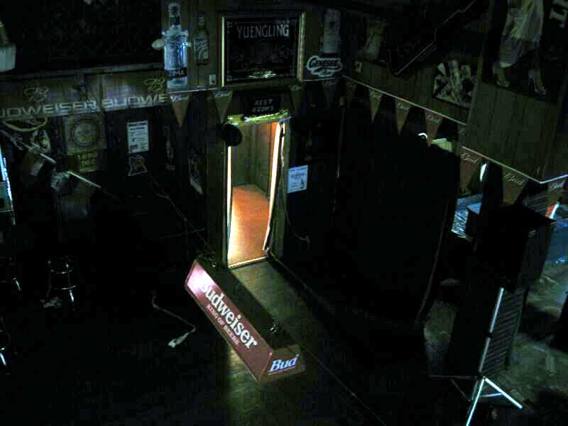 WhiteysHotel081.jpg24 APR 2004 - Whitey''s Hotel