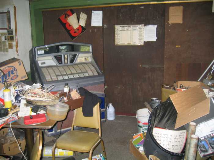 25Jul2005AugustineInn003.jpg11 Aug 2005 - Augustine Inn