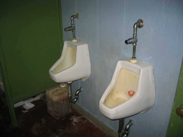 25Jul2005AugustineInn013.jpg11 Aug 2005 - Augustine Inn