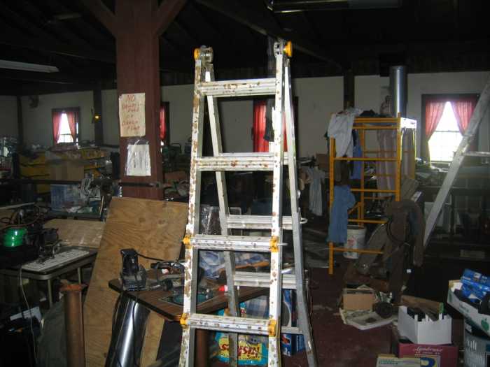 25Jul2005AugustineInn015.jpg11 Aug 2005 - Augustine Inn