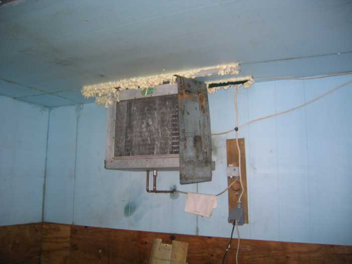 25Jul2005AugustineInn032.jpg11 Aug 2005 - Augustine Inn