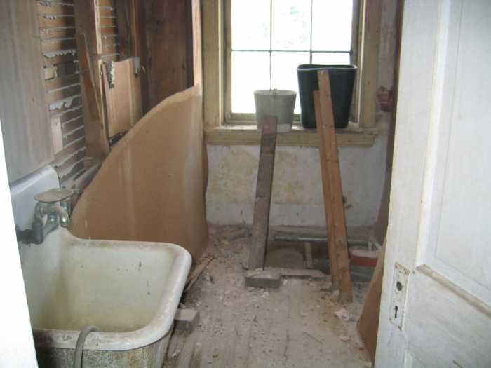 25Jul2005AugustineInn057.jpg11 Aug 2005 - Augustine Inn