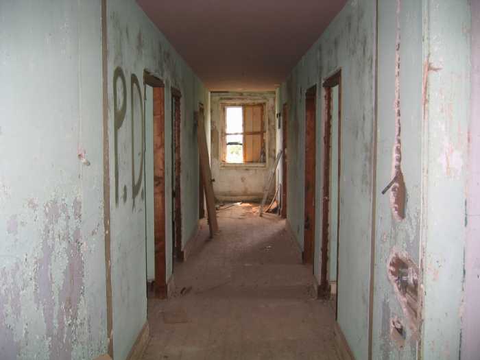 25Jul2005AugustineInn091.jpg11 Aug 2005 - Augustine Inn