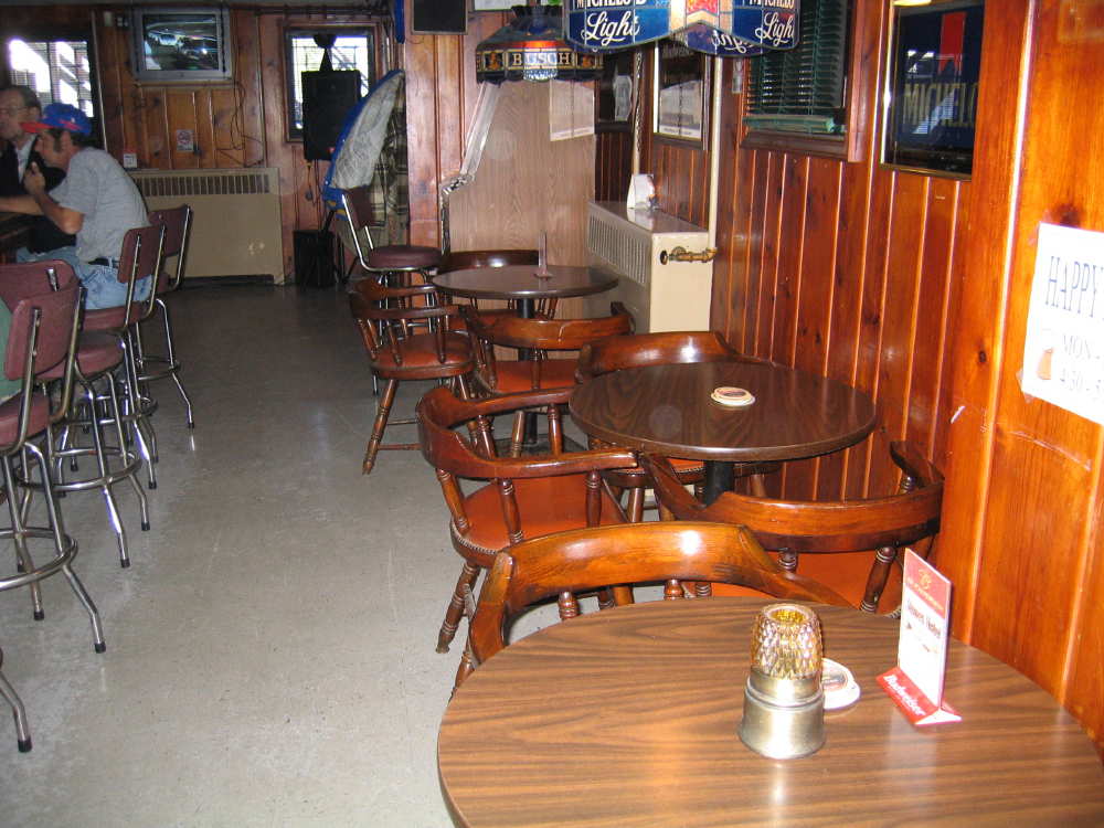 Stones12.jpgStones Lounge